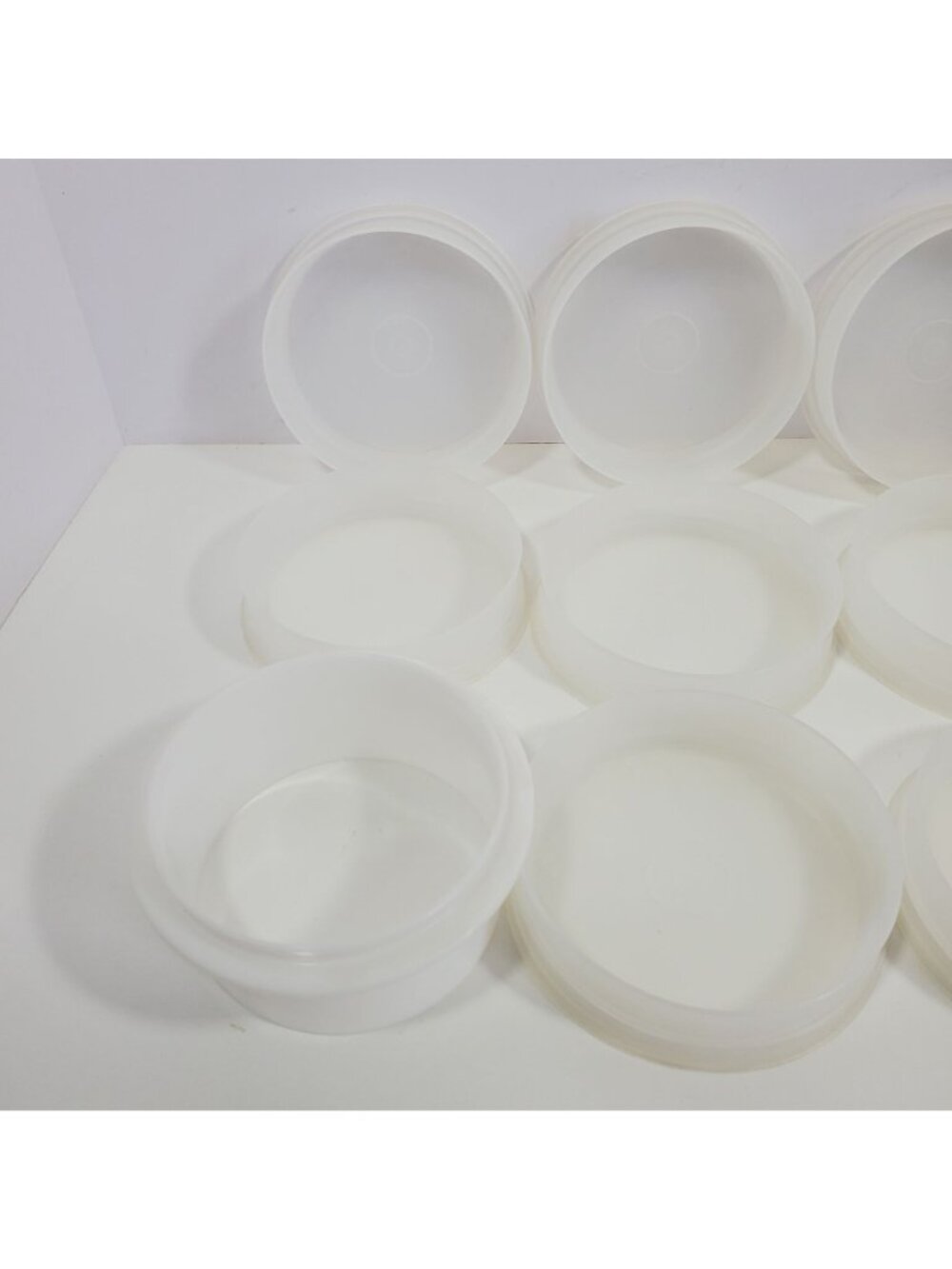Tupperware 4" Hamburger Keepers 9 Lot Sheer And 1 White Ring Clear 882 NO PRESS - Picture 4 of 10
